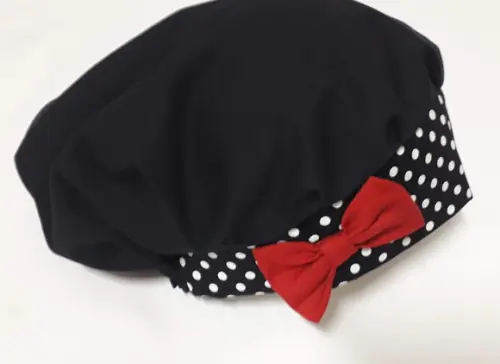 Touca-culinária Preta Detalhes Vermelho