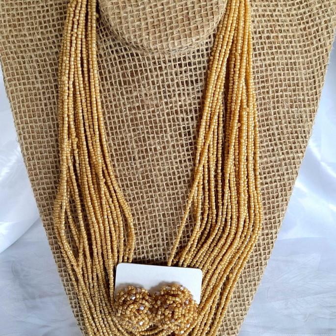 Maxi colar miçangas bege/brincos