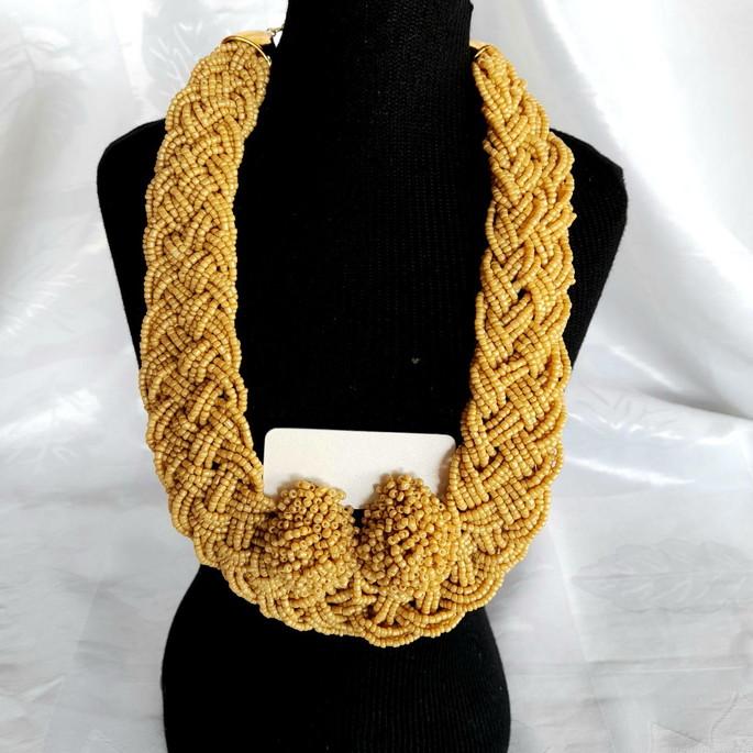 Maxi colar miçangas mostarda/brincos