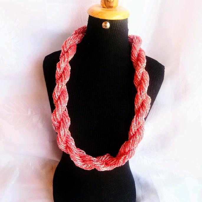 Colar de canutilhos rosa/brincos