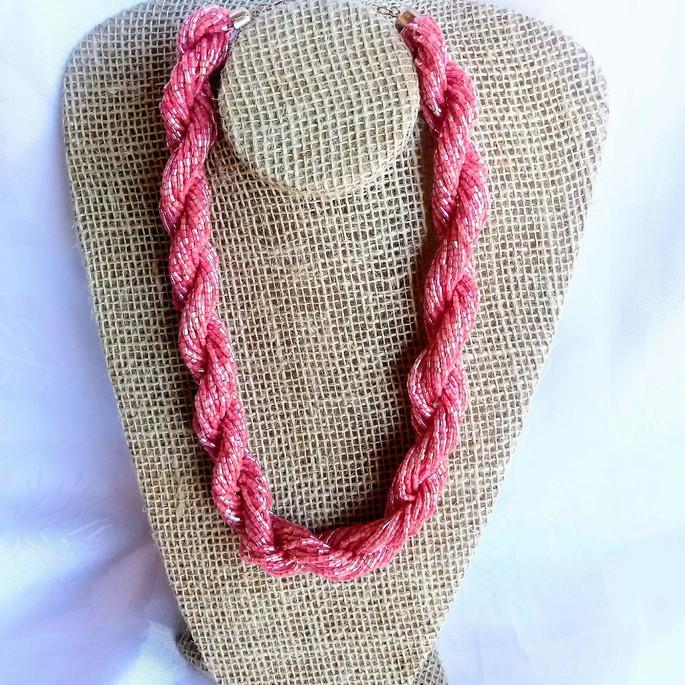 Colar de canutilhos rosa/brincos