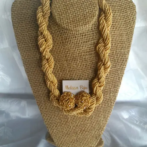 Maxi colar miçangas bege/brincos