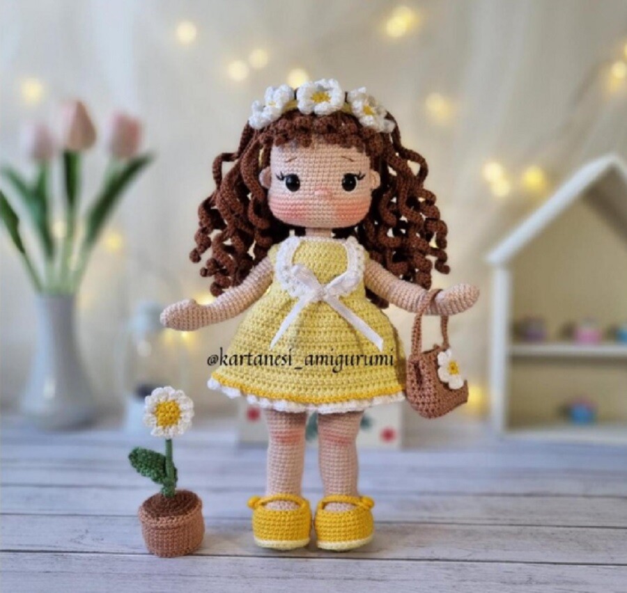 Receita Amigurumi Boneca Bloom