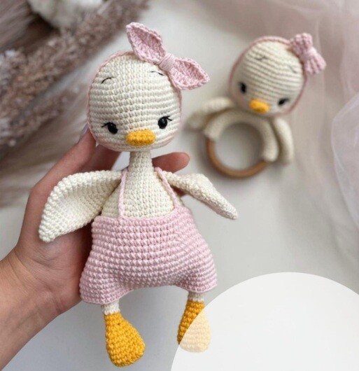 Receita Amigurumi Patinha e Chocalho - PDF