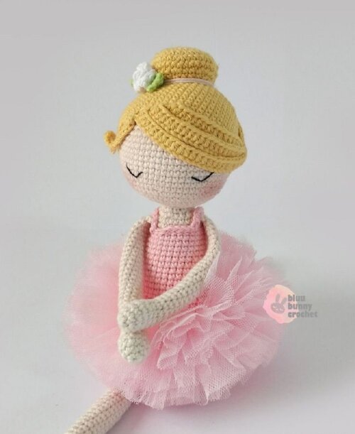 Receita Amigurumi Boneca Bailarina Jennie
