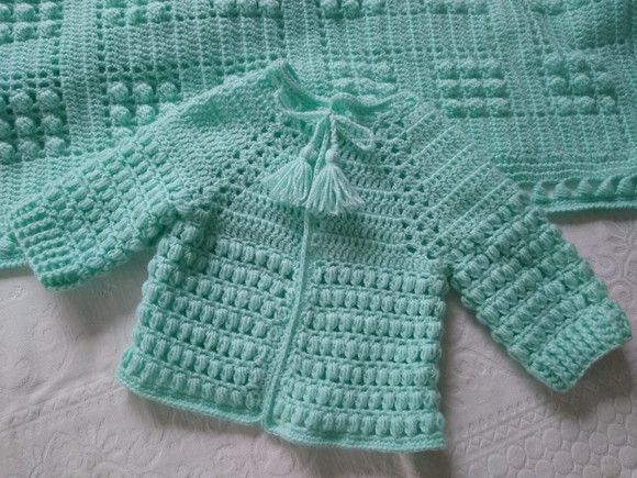 Conjunto Manta, Casaquinho e Sapatinho para Bebê - 0 à 3 m