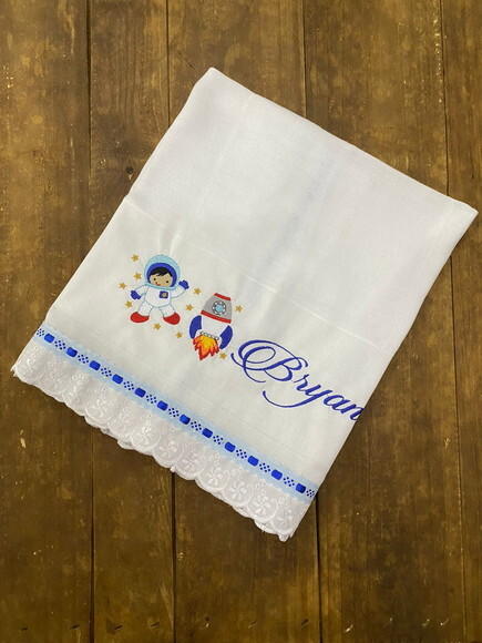 Fralda de Tecido com Bordado Personalizado
