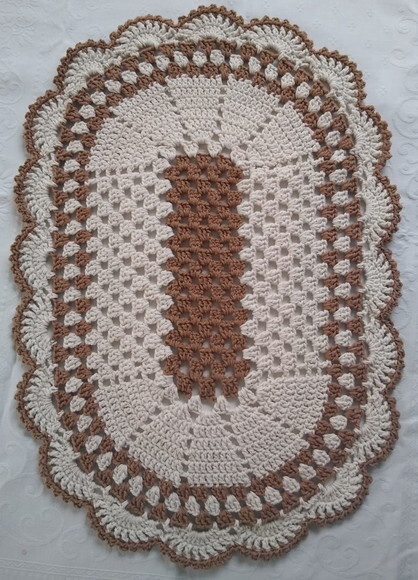 Tapete de Crochê - 63 cm x 42 cm