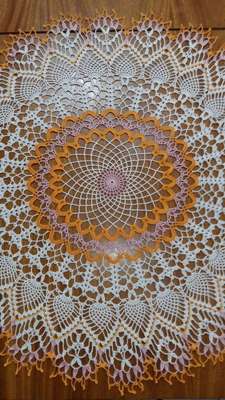 Toalha Redonda de Crochê Allegra