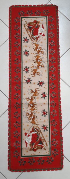 Caminho de Mesa Acabamento em Crochê com Motivos de Natal