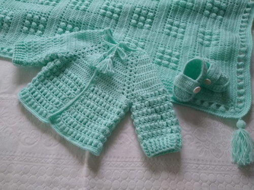 Conjunto Manta, Casaquinho e Sapatinho para Bebê - 0 à 3 m