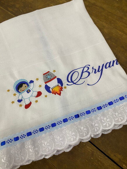 Fralda de Tecido com Bordado Personalizado