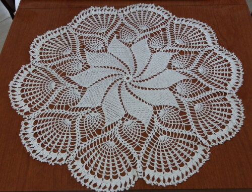 Toalha Redonda em Croche Bella