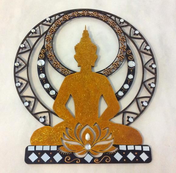 Buda Dourado em mdf de Parede 27x31cm