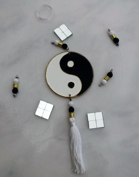 Fio de Luz Yin Yang Preto e Branco