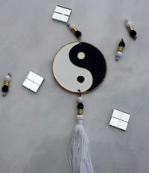 Fio de Luz Yin Yang Preto e Branco