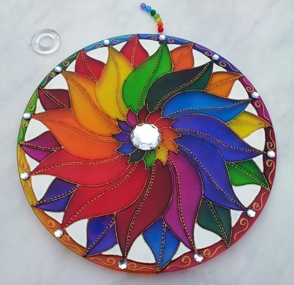 Mandala Arco Íris em Vidro de 30cm
