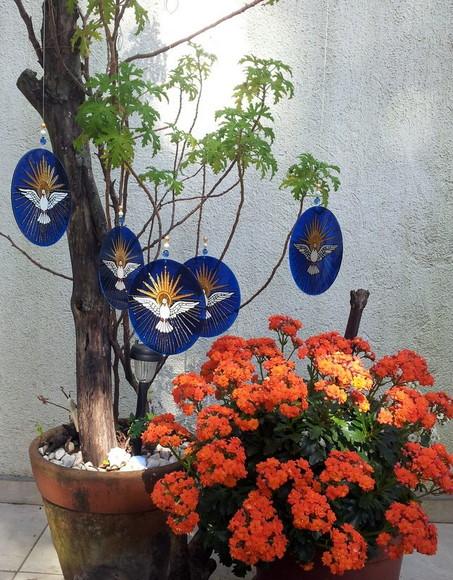 Mandala Divino Espirito Santo em Acrílico de 15cm
