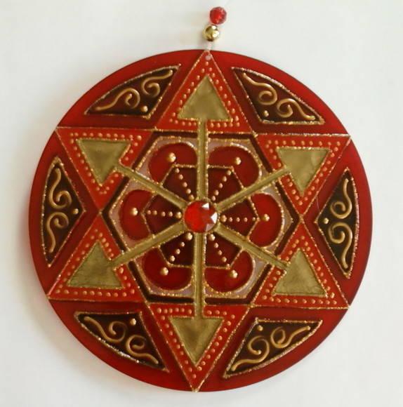 Mandala Estrela Vermelho e Dourado 15cm