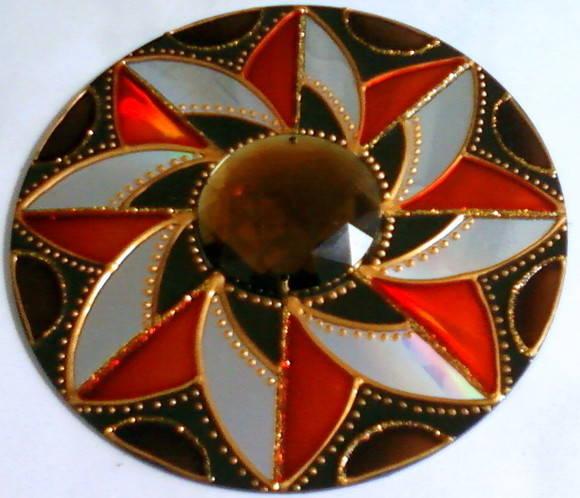 Mandala Marrom e Laranja em Cd Reciclado