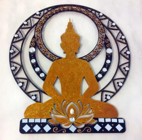 Buda Dourado em mdf de Parede 27x31cm