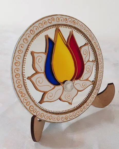 Espelho Mandala Chama Trina 12cm com Suporte de Mesa