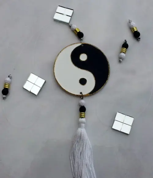 Fio de Luz Yin Yang Preto e Branco