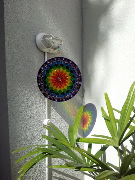 Mandala Arco Íris em Vidro de 25cm
