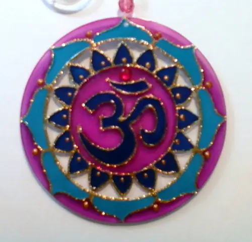 Mandala Vitral Om Azul e Violeta 10cm