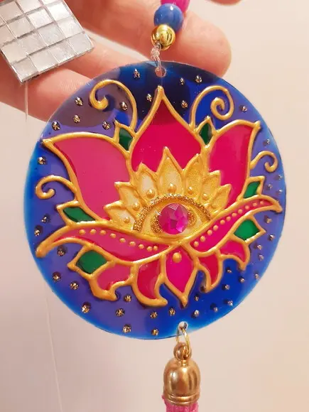 Mini Mandala Flor de Lótus 7cm com Fio de Luz