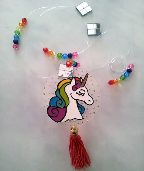 Unicórnio em Fio de Luz