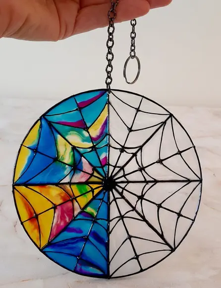 Wandinha Addams Vitral 20cm