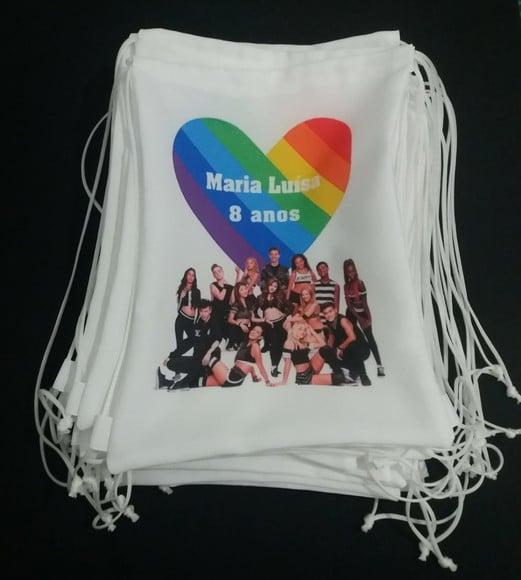 10 mochilas T EMA NOW UNITED