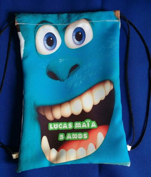20 Mochilas ou Sacolas Tema MONSTROS SA