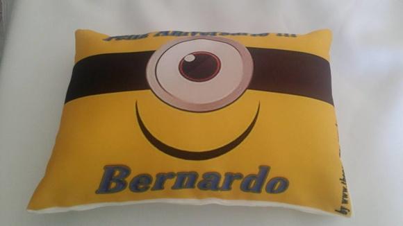 Almofadas 30x20 Tema Minions