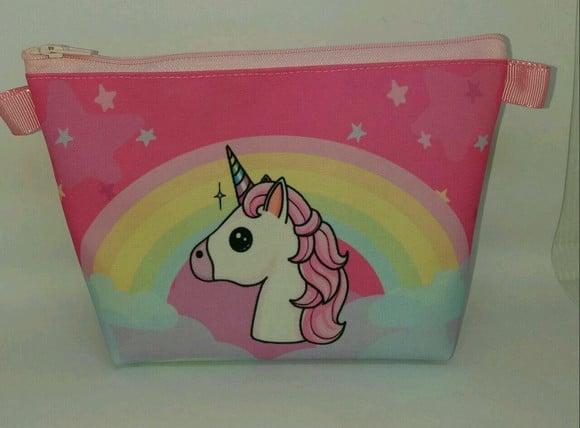 Bolsinha Necessaire - Unicórnio Rosa