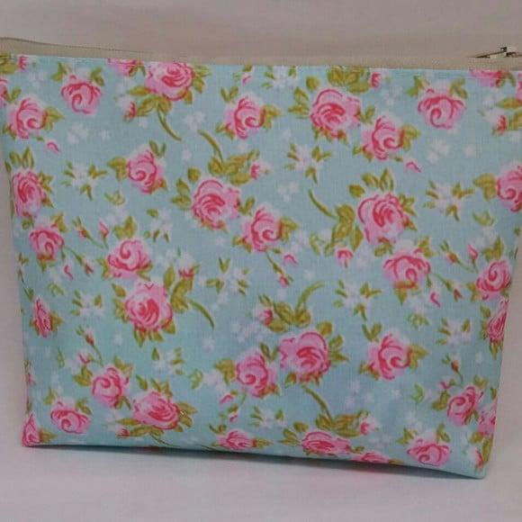 Bolsinha Nécessaires - Tema Floral