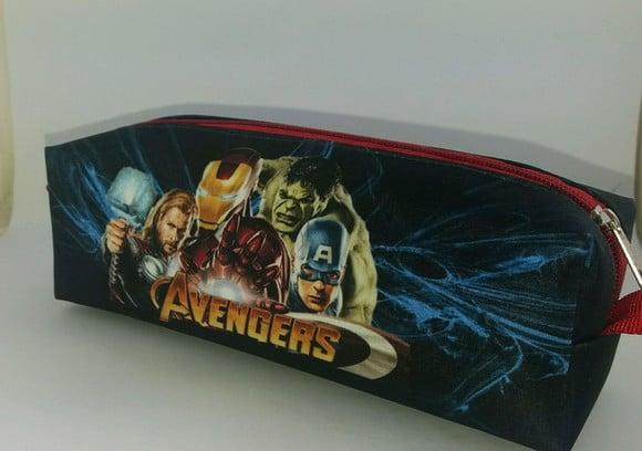 Estojo Escolar Avengers