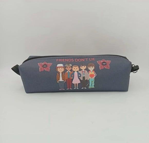 Estojo Personalizado Stranger Things