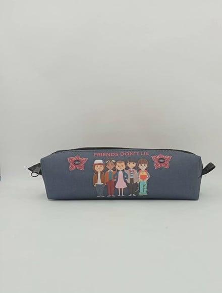 Estojo Personalizado Stranger Things