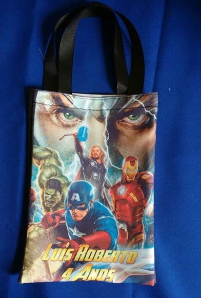 Mochilas ou Sacolas Tema Vingadores