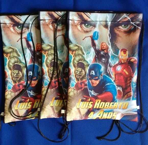 Mochilas ou Sacolas Tema Vingadores
