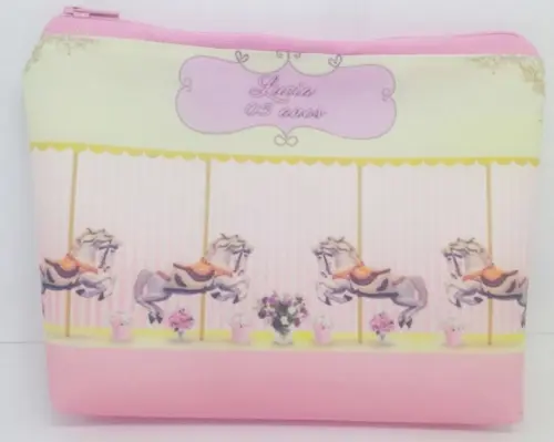 Bolsinha Necessaire - Carrosel Encantado