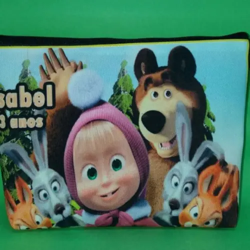 Bolsinha Necessaire ou Estojo - M arsha e o urso