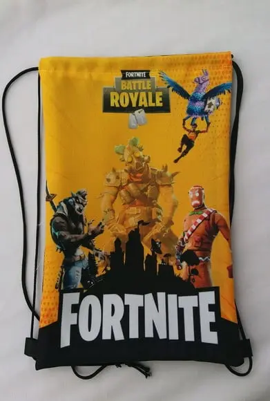 KIT 1 MOCHILAS + 1 NECESSAIRE FORTNITE