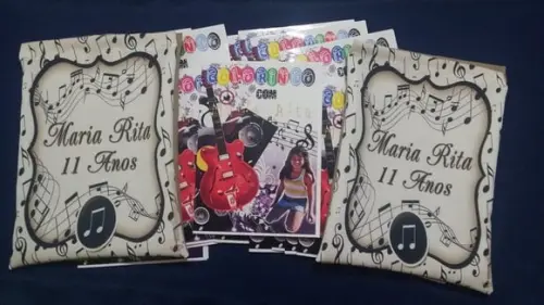 Kit Mochilas e Revistas Colorir Musica