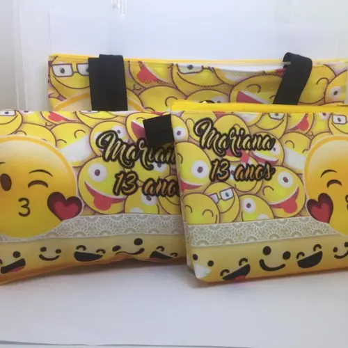 Kit Sacola + Necessaire Emoji + almofada