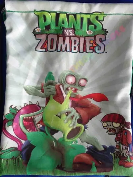 Mochilas 30X40 plants e zombies