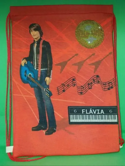 Mochilas Barbie e Kyan