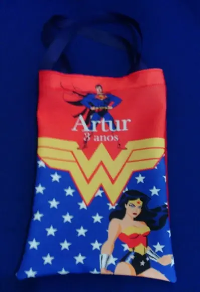 Mochilas herois - Mulher Maravilha